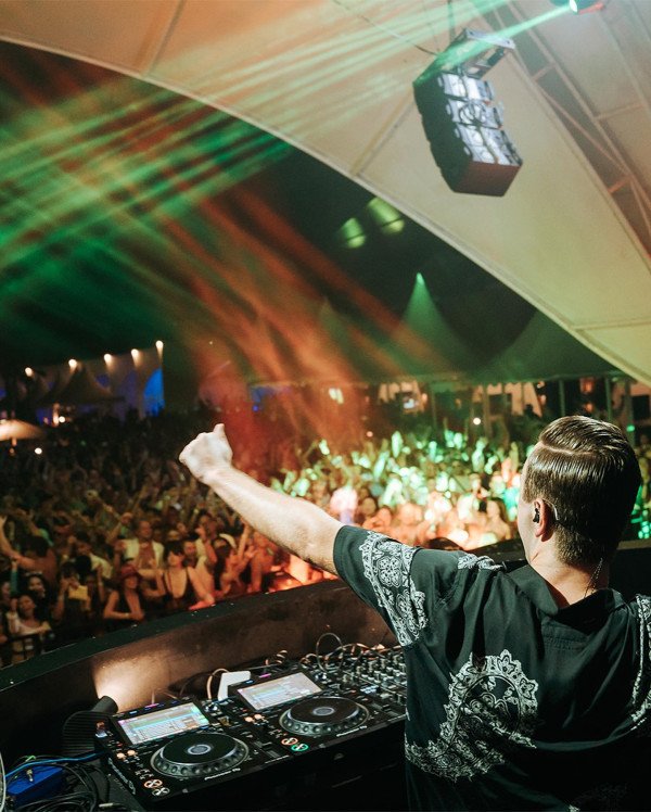 Whats On (18) | Café del Mar Bali